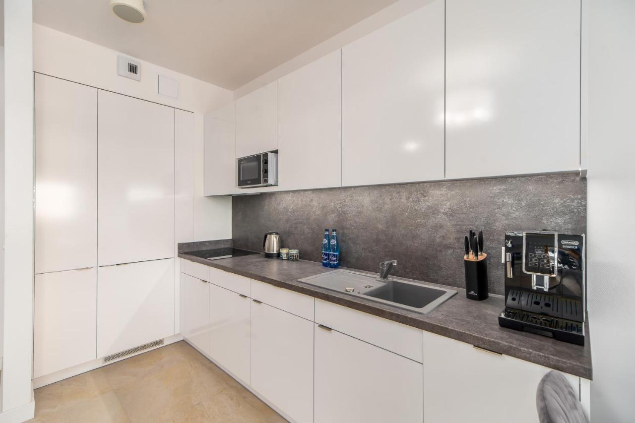 Family Holiday Apartment Aquamarina Prima By Noclegi Renters Miedzyzdroje Exteriör bild